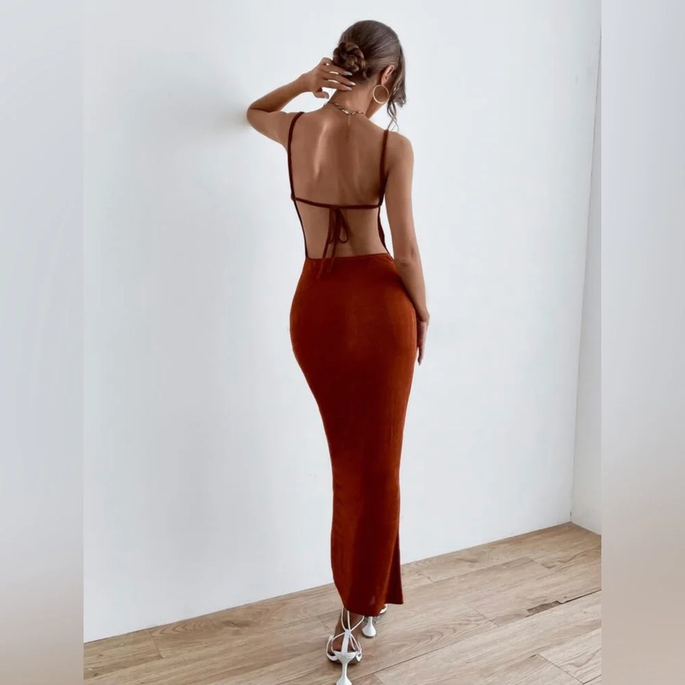 NWT Solid Tie Backless Ruched Dress - M L - Picture 4 of 4